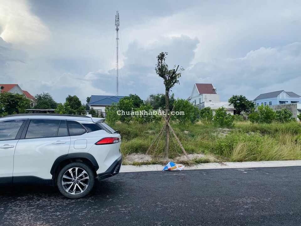 Ngộp Nặng Bán Gấp 1 Nền MT Đ. Song Hành Quốc Lộ 14, 150m2, Giá 680tr