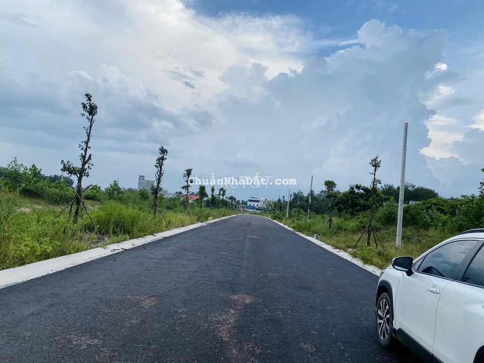 Ngộp Nặng Bán Gấp 1 Nền MT Đ. Song Hành Quốc Lộ 14, 150m2, Giá 680tr