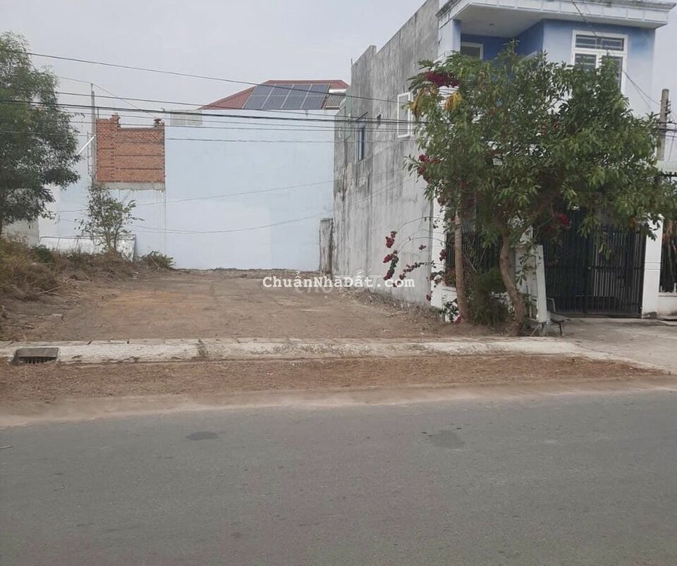 Tôi chính chủ cần bán 250m mặt tiền đường nhựa 32m, chỉ cần 285 triệu