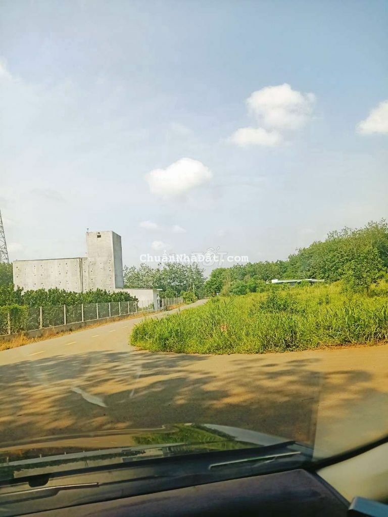 chủ siết nợ bán gấp đất, 100m thổ, gần dân , gần chợ, thương lượng