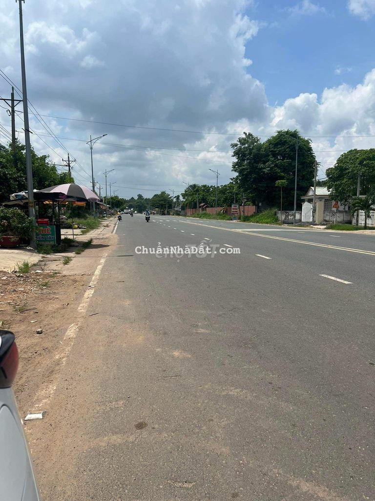 Quá Kẹt Tiền Bán Gấp 7m Ngang MT Quốc Lộ 13, Minh Hưng Chơn Thành,3 Tỷ