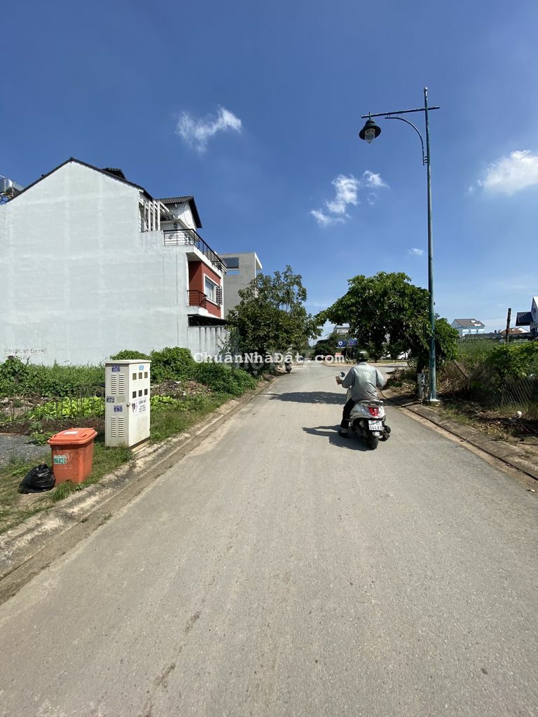 Đất thổ cư dt 500m2 ngay thị xã Chơn Thành sổ hồng riêng