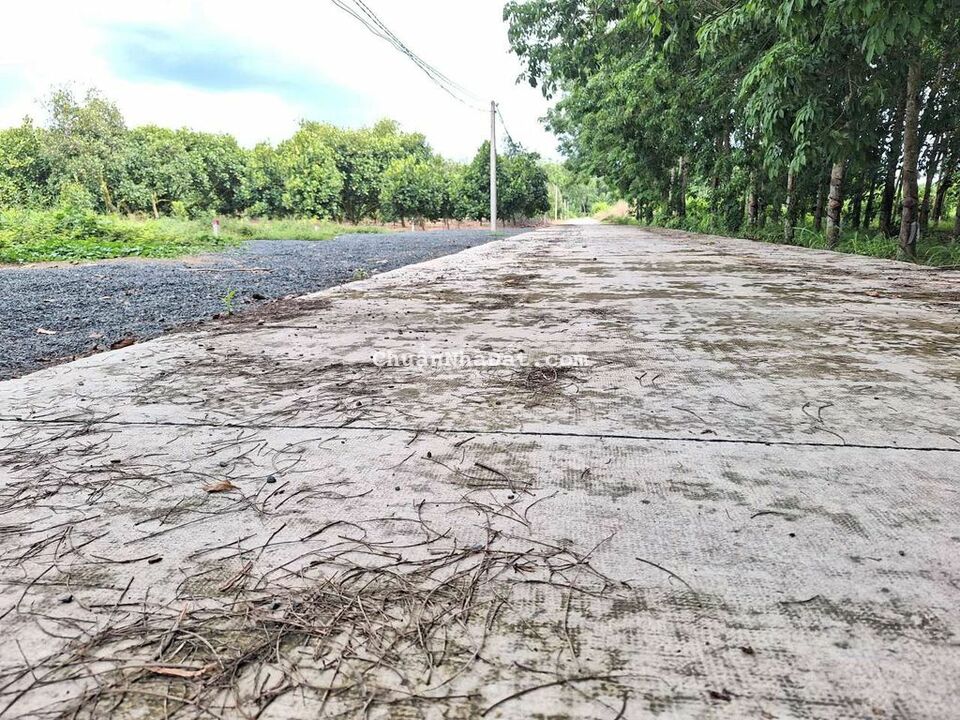 Lô đất 10x50 chủ đã đăng ký tc 100m² sát KCN đường rộng 12m chỉ 850tr