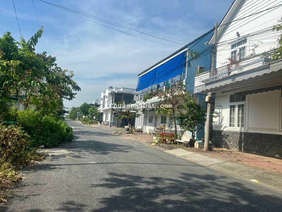 Còn nền đẹp 100m2 đường B10 ĐOẠN ĐẦU GẦN B1 KDC Phú An, P. Phú Thứ