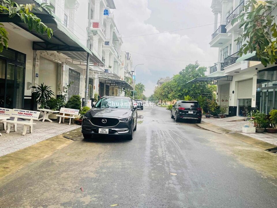 Bán nền đường B12 khu Hưng Phú cạnh siêu thị Go Bán nền đường B12 khu Hưng Phú cạnh siêu thị Go