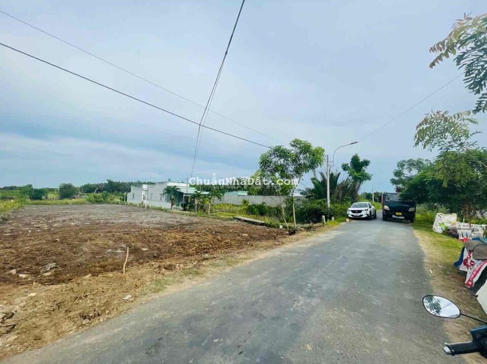 phí 2%- mặt tiền đường sát kcn long hậu giảm 700tr