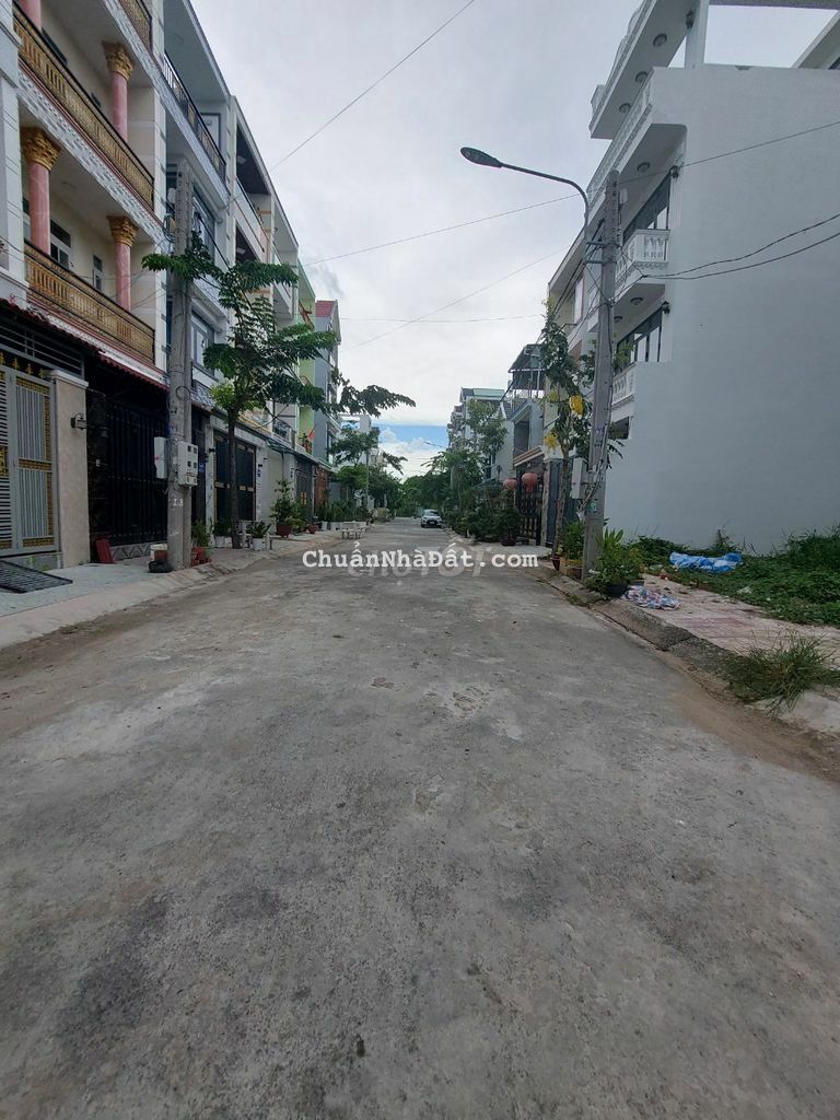 BÁN ĐẤT ( 4,3X16) KDC HOANG HOA LONG HẬU , CÁCH NHÀ BÈ 1KM. BÁN ĐẤT ( 4,3X16) KDC HOANG HOA LONG HẬU , CÁCH NHÀ BÈ 1KM.