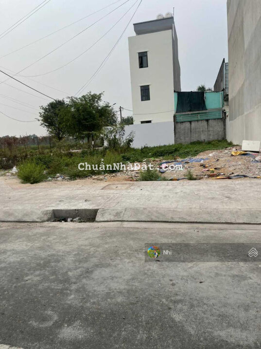 Vì kẹt vốn kinh doanh nên cần bán đất Long Định - Cần Đước, gần UBND xã, KCN thuận đạo. Có sổ