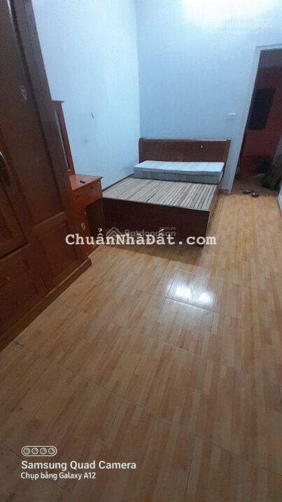 Đất Cầu Giấy - DT 180m2 - 20 phòng cho thuê - ngõ nông - sổ đẹp - giá 12.9 tỷ