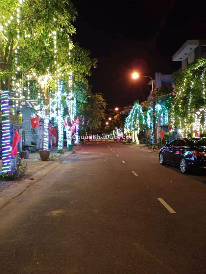 Mặt tiền đường 7,5m Lê Hy