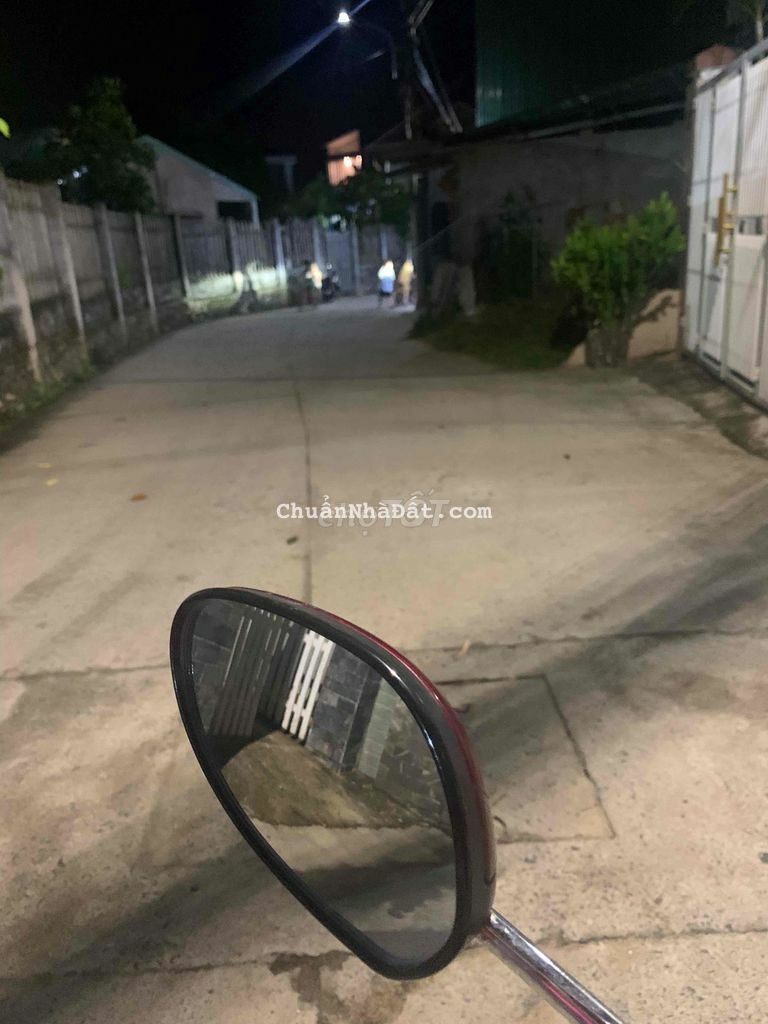 bán lô đất diện tích lớn tặng nhà cấp4 đang cho thuê