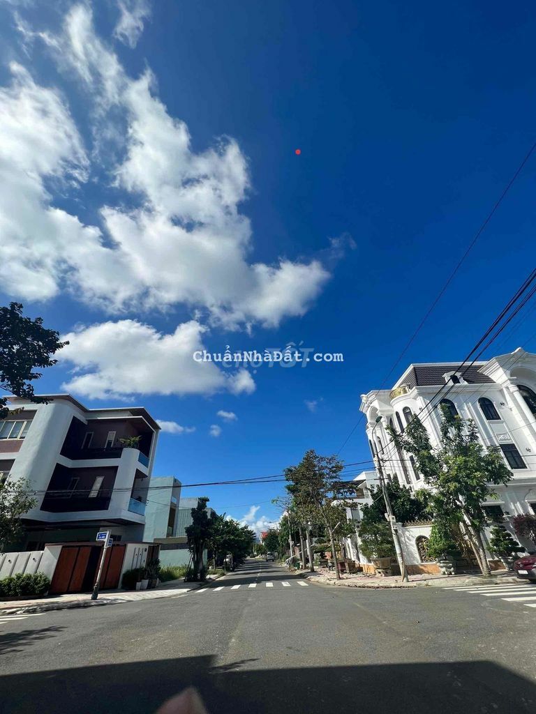 Bán BT Nguyễn Thị Sáu tây bắc đẹp giá tốt tại Hoà Xuân Đà Nẵng