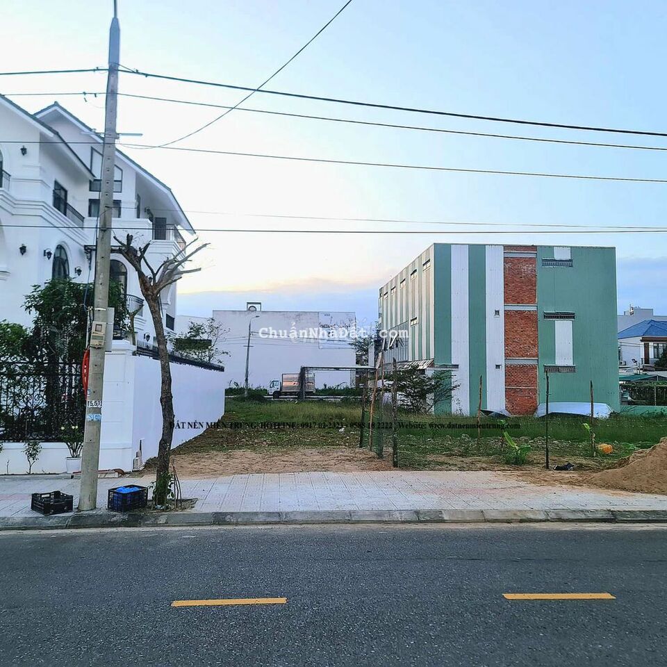 Đất biệt thự 300m2 đường nguyễn đình thi hướng đông nam