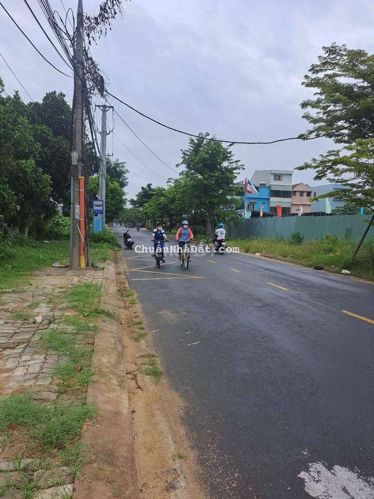 Đất mặt tiền Mẹ Thứ Hà Duy Phiên