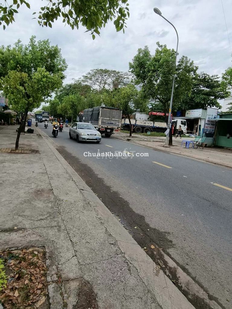 Giảm 700 triệu bán 100m2 đất gần trường THPT Tân Thông Hội SHR Giảm 700 triệu bán 100m2 đất gần trường THPT Tân Thông Hội SHR