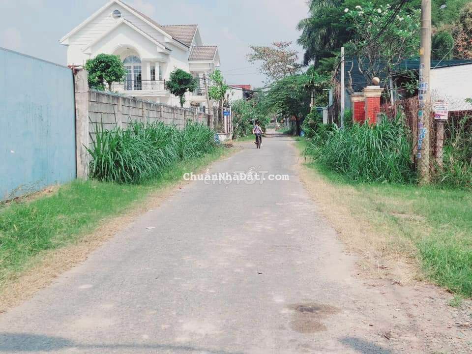 Cắt lỗ 40%bán gấp lô đất sau lưng bệnh viện Xuyên Á,DT:110m2 SHR,900tr