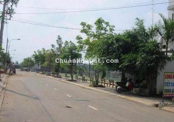 Cắt lỗ 900 triệu bán gấp lô đất T.T Củ Chi DT:110m2 SHR Giá :990 triệu