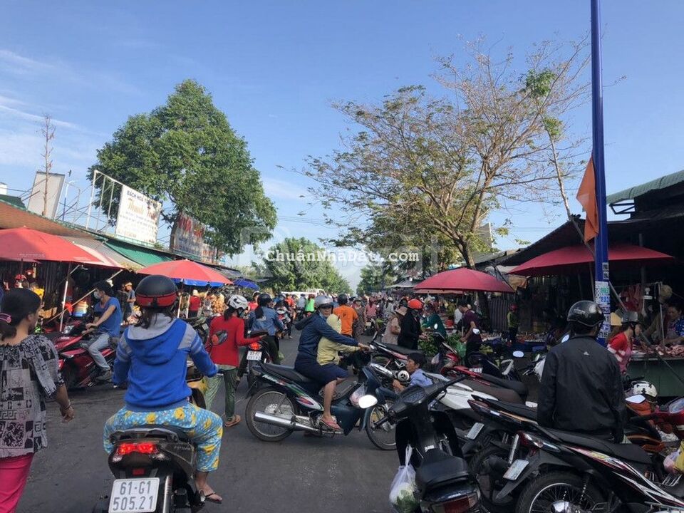 Bán gấp lô đất gần UBND xã Tân An Hội DT: 120m2 SHR Giá: 950 triệu Bán gấp lô đất gần UBND xã Tân An Hội DT: 120m2 SHR Giá: 950 triệu