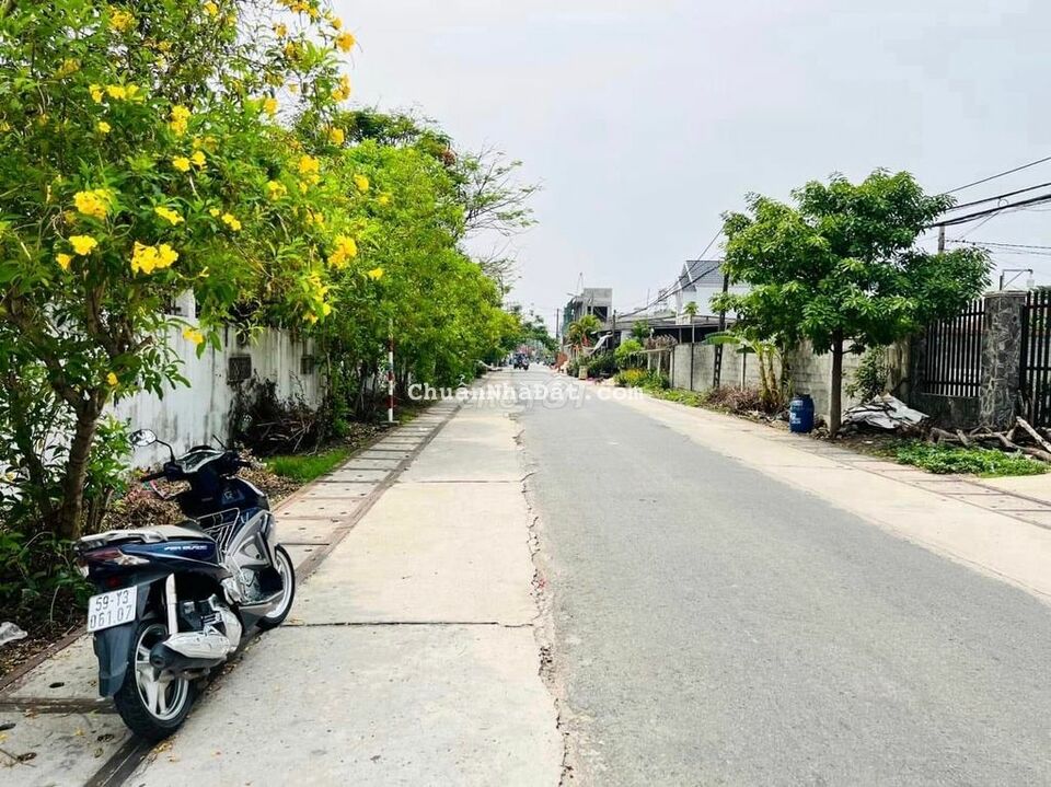 Hạ Giá Bán lô đất 150m2 ngay chợ Việt Kiều Tân Thông Hội, Giá Chỉ 1tỷ6