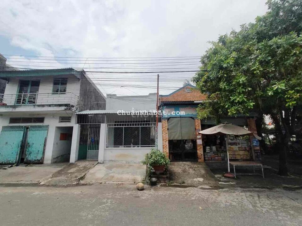 Bán Đất Tặng Nhà Cấp 4 Gần Ngã Tư Bình Thung Tp Dĩ An