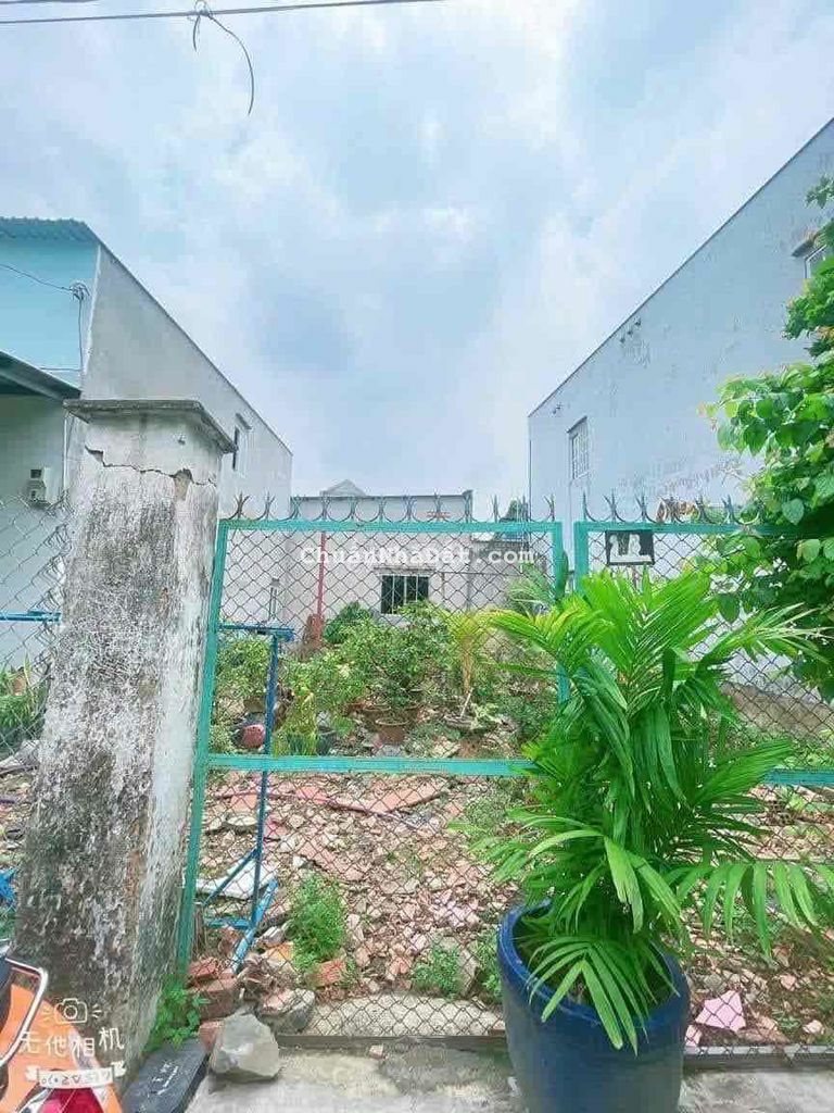 Đất sổ riêng giá rẻ vị trí trung tâm phường đông hoà sát quốc lộ 1k