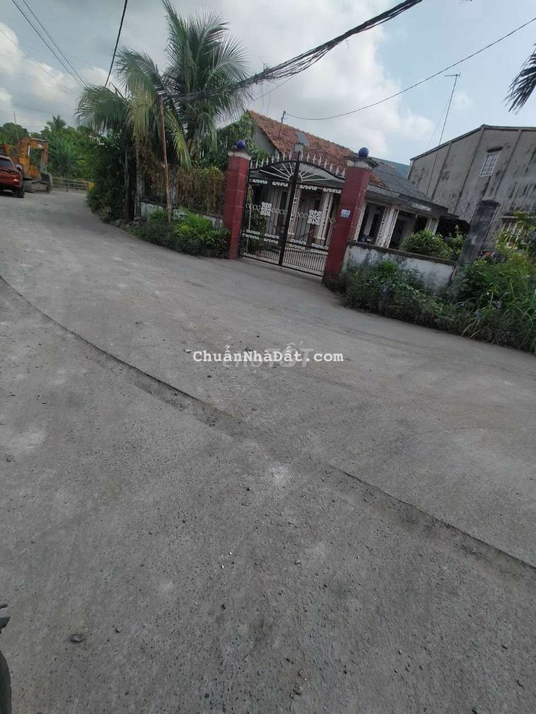 Đất 120m ngang 8m gần Đt743A và quốc lộ 1K 500m Tp Dĩ An Đất 120m ngang 8m gần Đt743A và quốc lộ 1K 500m Tp Dĩ An