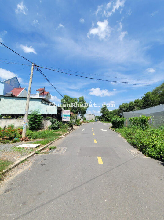 Bán đất cực rẻ mặt tiền đường Tân Hiệp giá chỉ 2tỷ p. Tân Bình Dĩ An Bán đất cực rẻ mặt tiền đường Tân Hiệp giá chỉ 2tỷ p. Tân Bình Dĩ An