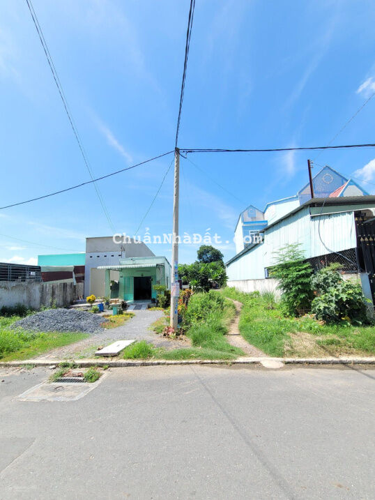 Bán đất cực rẻ mặt tiền đường Tân Hiệp giá chỉ 2tỷ p. Tân Bình Dĩ An Bán đất cực rẻ mặt tiền đường Tân Hiệp giá chỉ 2tỷ p. Tân Bình Dĩ An