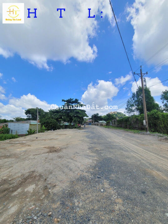 Bán đất mặt tiền đường Châu Thới giá 11,5tr/m2 gần chùa Châu Thới p. Bình An Dĩ An Bán đất mặt tiền đường Châu Thới giá 11,5tr/m2 gần chùa Châu Thới p. Bình An Dĩ An