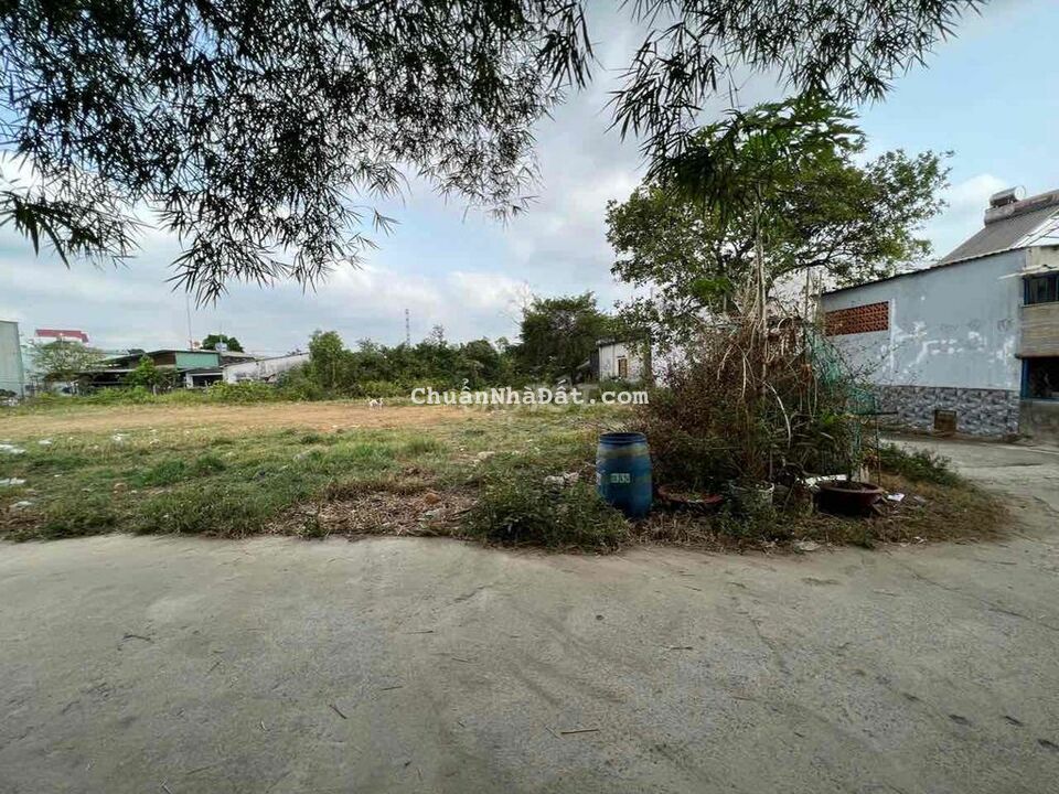 Đất rộng gần chợ Bình An Tp Dĩ An -406m2