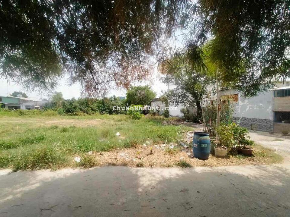 Đất rộng gần chợ Bình An Tp Dĩ An -406m2