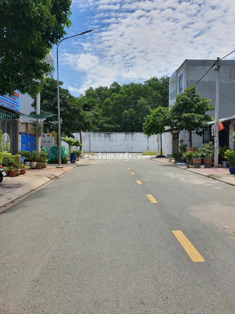 Đất Đẹp 2.5ty 68m kdc Phú Mỹ Hiệp ngay trung tâm ngã tư, công viên chợ