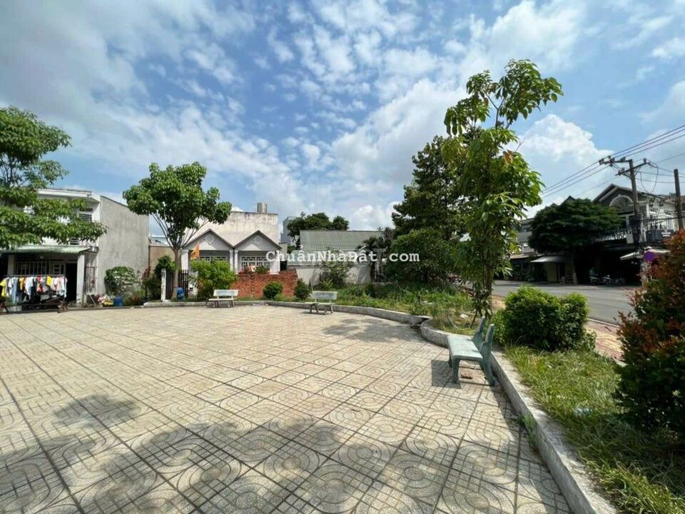 Đất gần BigC Go Dĩ An, chợ Đông Hòa và ngã ba Cây Lơn, 149 Dĩ An