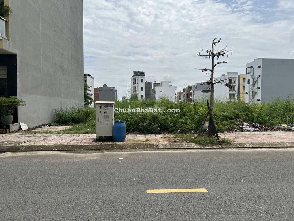 Đất trục chính D1 Phú Hồng Thịnh 6 Rẻ giảm 200tr bán gấp Đất trục chính D1 Phú Hồng Thịnh 6 Rẻ giảm 200tr bán gấp