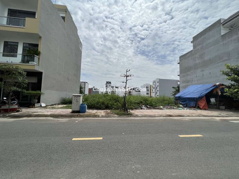 Đất trục chính D1 Phú Hồng Thịnh 6 Rẻ giảm 200tr bán gấp Đất trục chính D1 Phú Hồng Thịnh 6 Rẻ giảm 200tr bán gấp