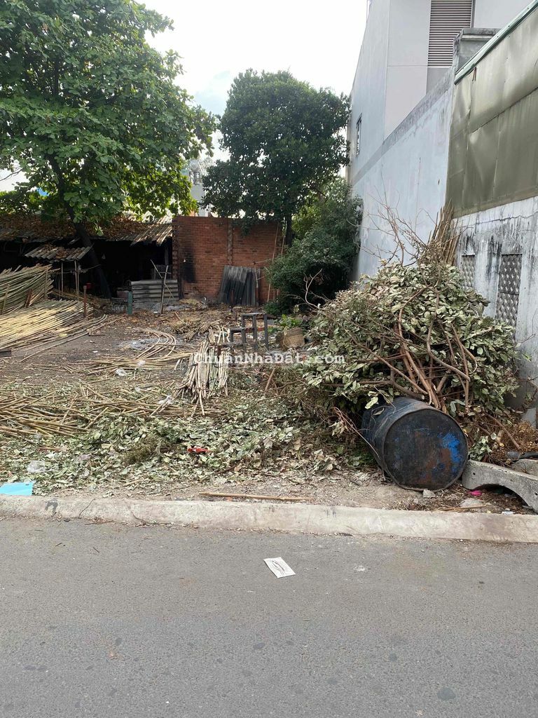 Bán Đất Hẻm Võ Thị Sáu . Dĩ An - Bình Dương