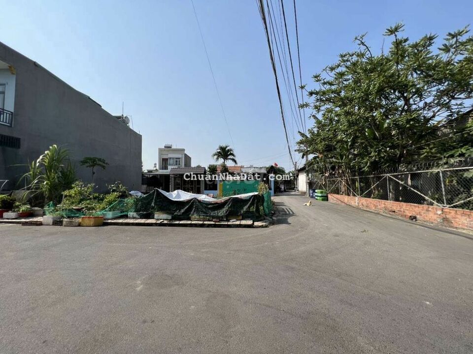 Ngộp giảm 300tr Lô Góc 5x16 kdc Hoàng Hùng ngã tư Chiêu Liêu Tp Dĩ An Ngộp giảm 300tr Lô Góc 5x16 kdc Hoàng Hùng ngã tư Chiêu Liêu Tp Dĩ An