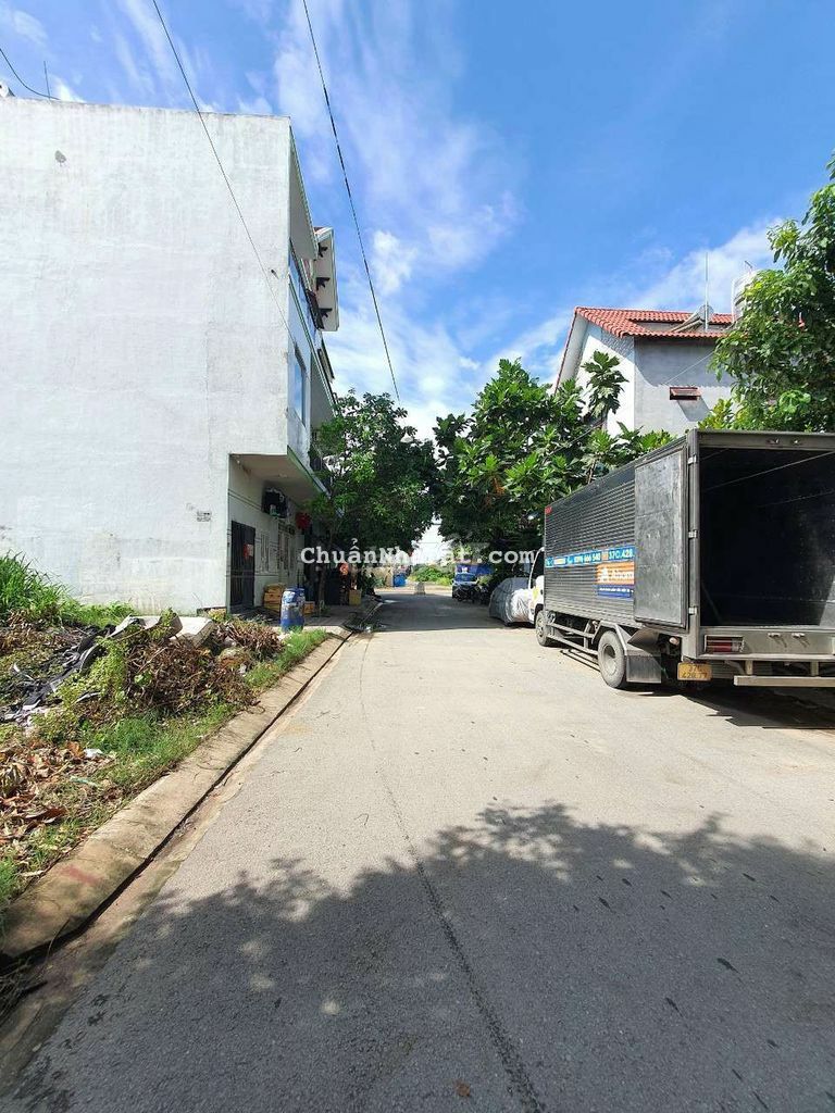 Đất khu nhà ở Tân Đông Hiệp, gần chợ Thông Dụng, xây dựng tự do, 107