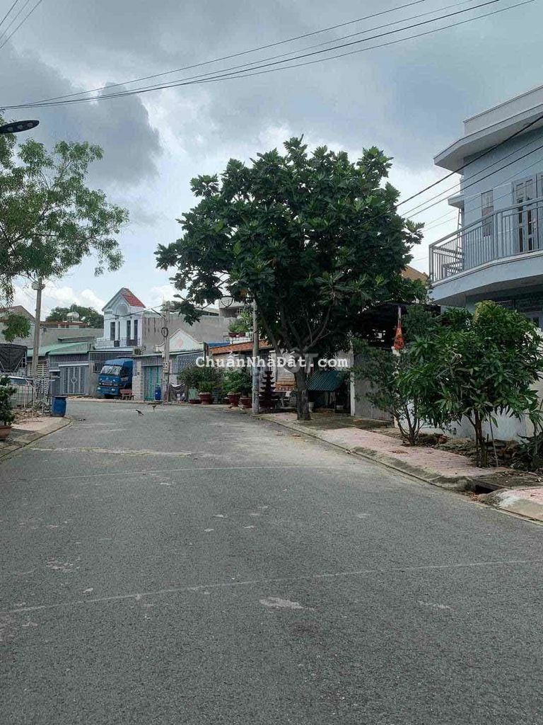 Góc 2 mặt tiền khu dân cư tp Dĩ An