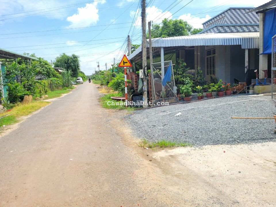 5x30. thổ cư 150m2 đường lớn, Cách nhựa 150m. 380tr. Chủ ngộp
