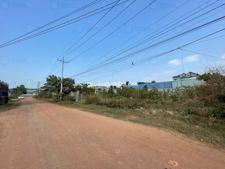 ĐẤT THUỘC HẺM 20M TO BỰ, CÁCH DT784 CHỈ HƠN 100M