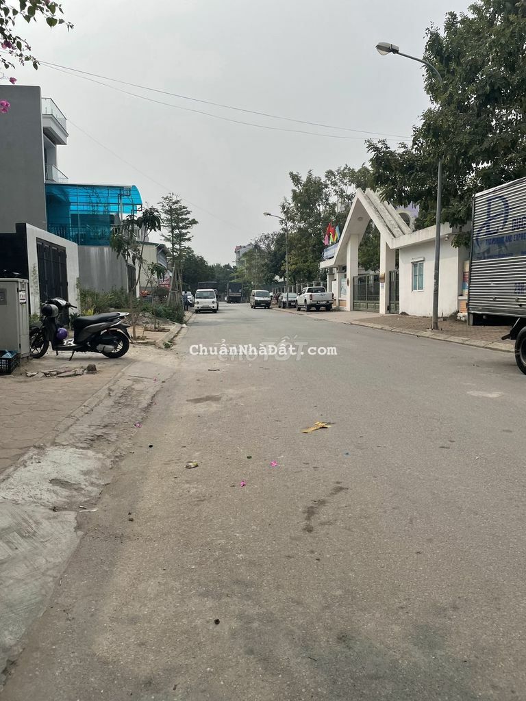 Bán 100m2 đất 31ha thị trấn Trâu Quỳ 95tr/m2 Bán 100m2 đất 31ha thị trấn Trâu Quỳ 95tr/m2