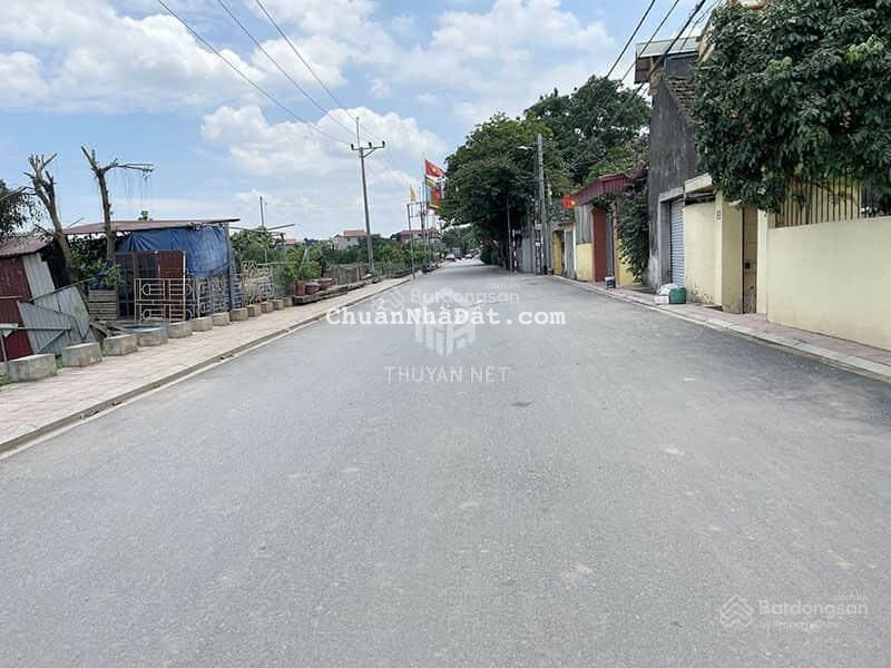 Bán lô góc 104,5m2 đất đấu giá Hoàng Long, vị trí đẹp nối thẳng lên Đê Vàng và Đường Ỷ Lan Bán lô góc 104,5m2 đất đấu giá Hoàng Long, vị trí đẹp nối thẳng lên Đê Vàng và Đường Ỷ Lan