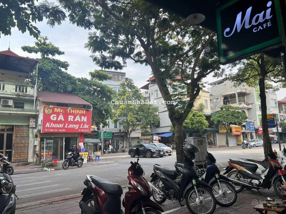 Lô góc mặt phố Voi Phục, Trâu Quỳ, 10m ra Nguyễn Văn Linh. LH 0978991610