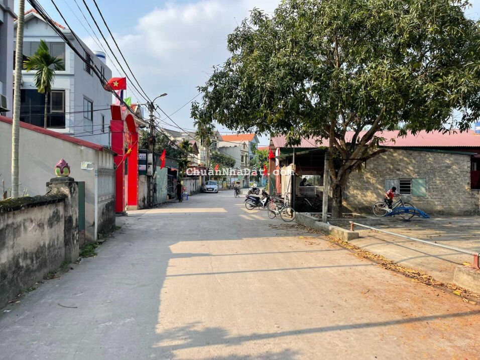 Bán lô đất 128m2 mặt đường Ngọc Động, ô tô tránh nhau thoải mái, khổ đất đẹp mặt tiền rộng