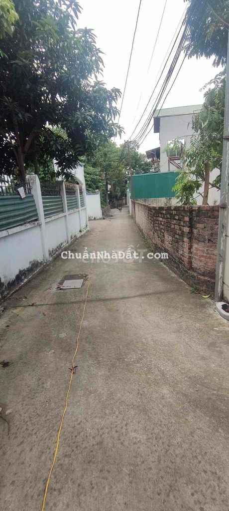 Dt53m mt5.3m hơn 1 tỷ ôtô đỗ cửa không khí ở sướng Dt53m mt5.3m hơn 1 tỷ ôtô đỗ cửa không khí ở sướng