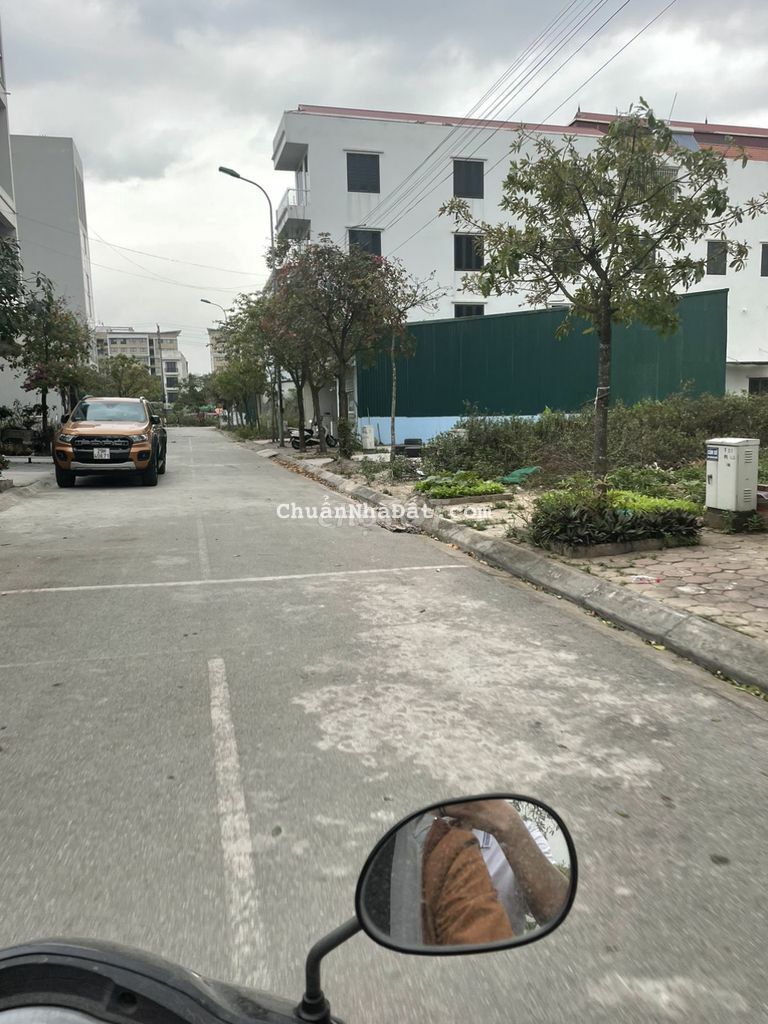 Bán gấp 60m2 đất Tái Định Cư Trâu Quỳ giá 5.76 tỷ Bán gấp 60m2 đất Tái Định Cư Trâu Quỳ giá 5.76 tỷ