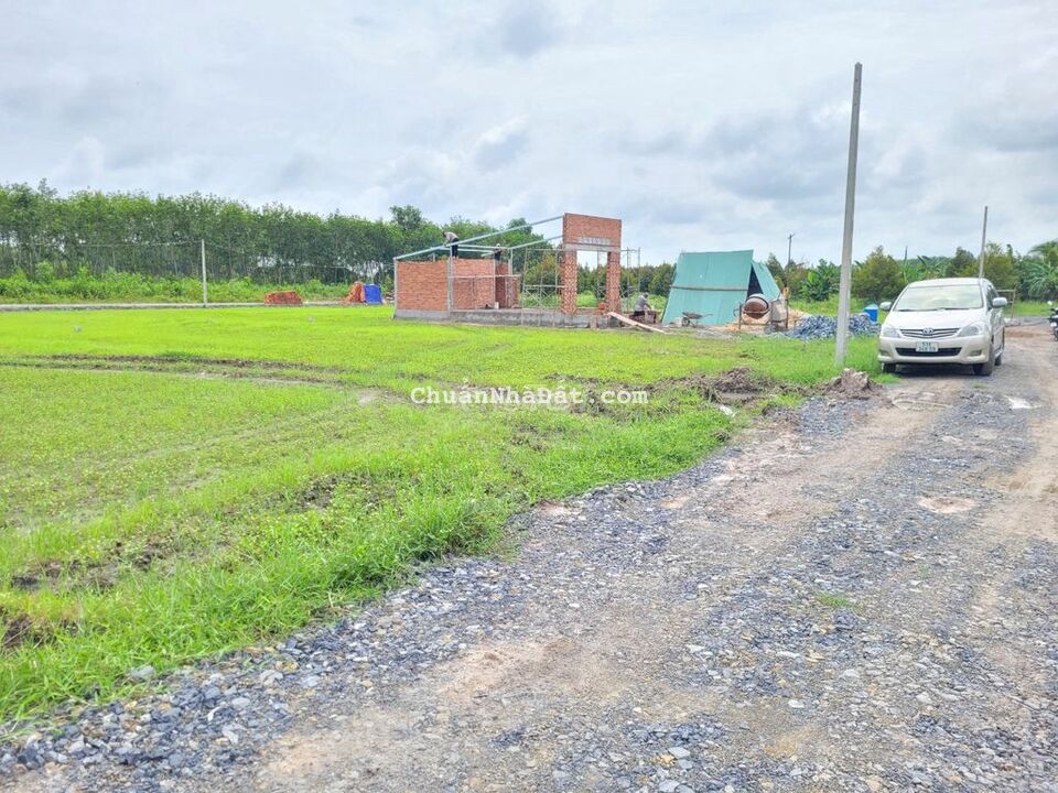 6x24 full thổ cư. Xe hơi tận đất. Dân cư hiện hữu. Kế bên KCN. 360tr