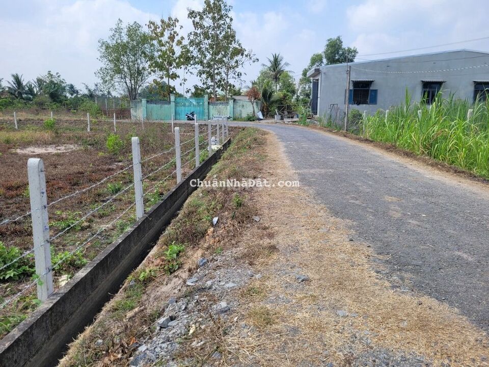 5x26 full thổ cư. Nở hậu. 2 mặt tiền. Gần ủy ban. 489tr. Vị trí đẹp