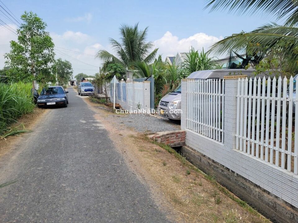 5x26 full thổ cư. Nở hậu. 2 mặt tiền. Gần ủy ban. 489tr. Vị trí đẹp